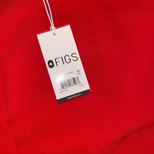 FIGS PETITE SCRUB SET